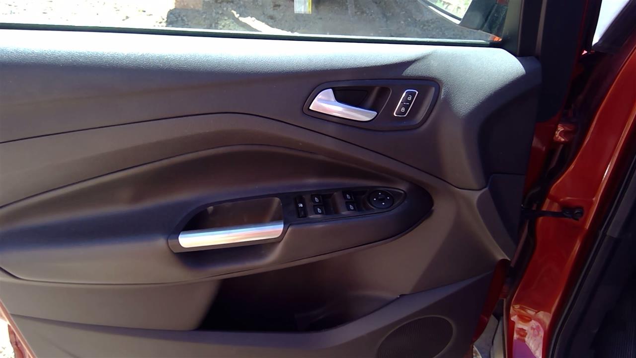 https://f005.backblazeb2.com/file/img-partshotlines-com/Inventory/SW52/Vehicle/19671_02.jpg