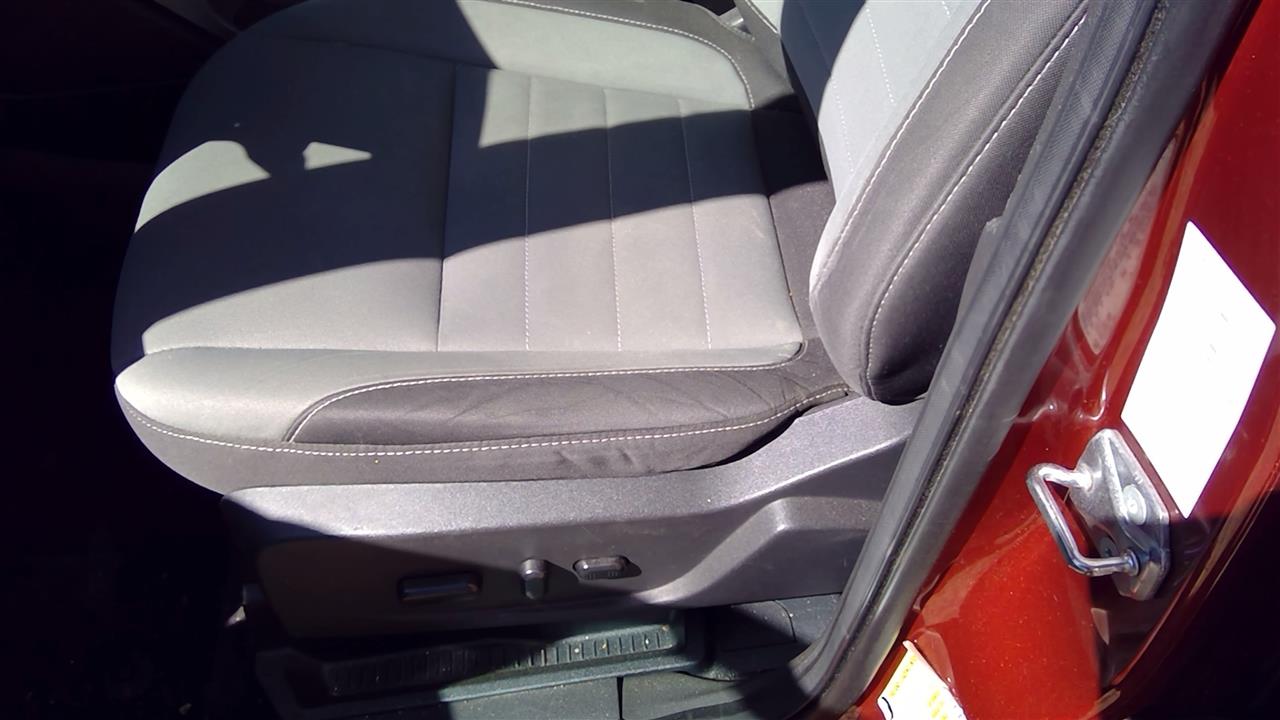 https://f005.backblazeb2.com/file/img-partshotlines-com/Inventory/SW52/Vehicle/19671_03.jpg