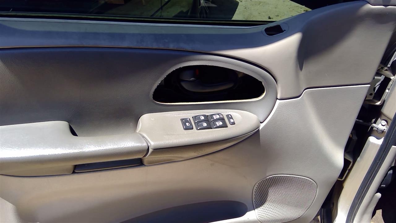 https://f005.backblazeb2.com/file/img-partshotlines-com/Inventory/SW52/Vehicle/19675_03.jpg