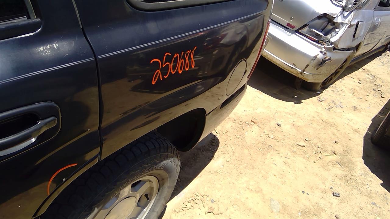 https://f005.backblazeb2.com/file/img-partshotlines-com/Inventory/SW52/Vehicle/19678_13.jpg