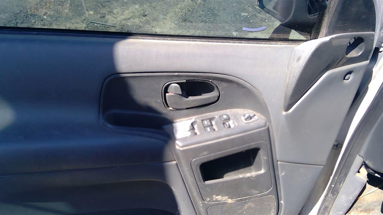 https://f005.backblazeb2.com/file/img-partshotlines-com/Inventory/SW52/Vehicle/19686_02.jpg