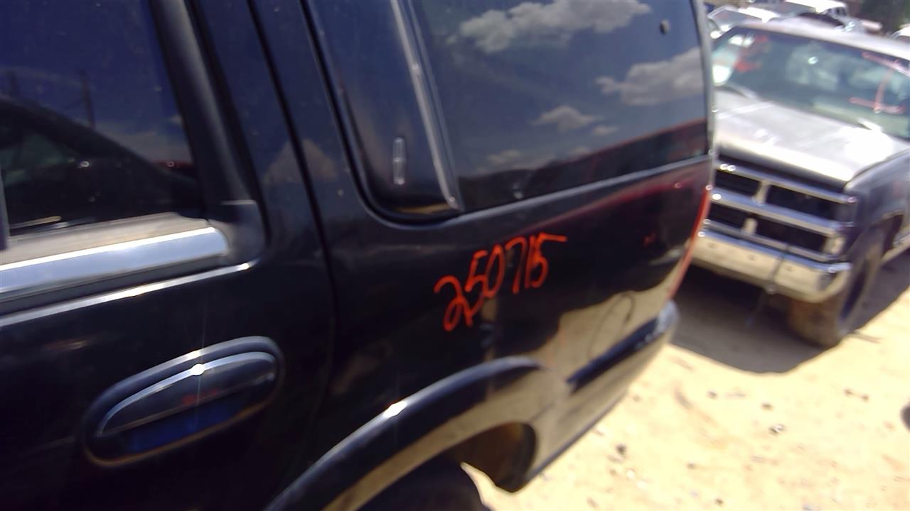 https://f005.backblazeb2.com/file/img-partshotlines-com/Inventory/SW52/Vehicle/19710_12.jpg