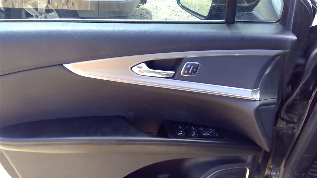 https://f005.backblazeb2.com/file/img-partshotlines-com/Inventory/SW52/Vehicle/19722_02.jpg