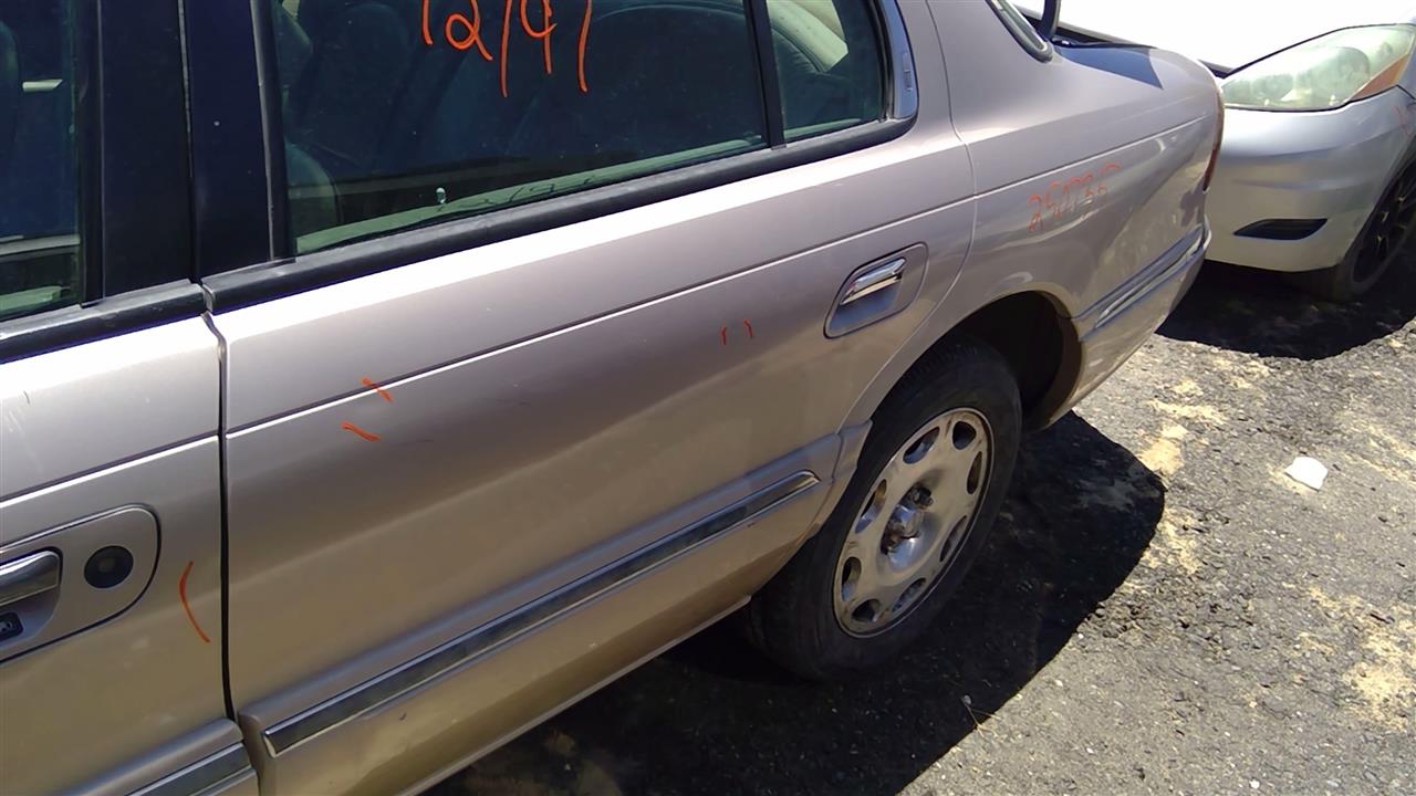 https://f005.backblazeb2.com/file/img-partshotlines-com/Inventory/SW52/Vehicle/19733_11.jpg