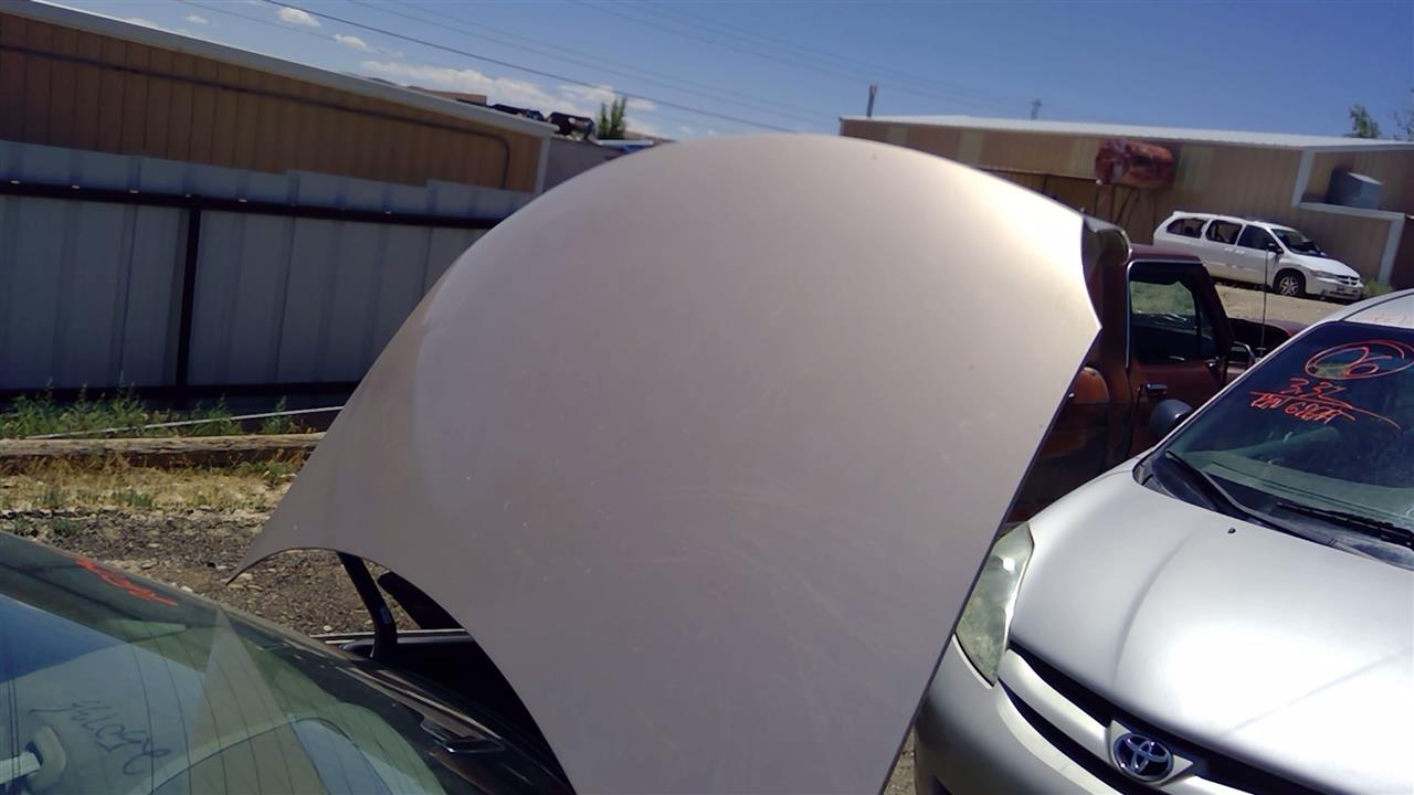 https://f005.backblazeb2.com/file/img-partshotlines-com/Inventory/SW52/Vehicle/19733_13.jpg