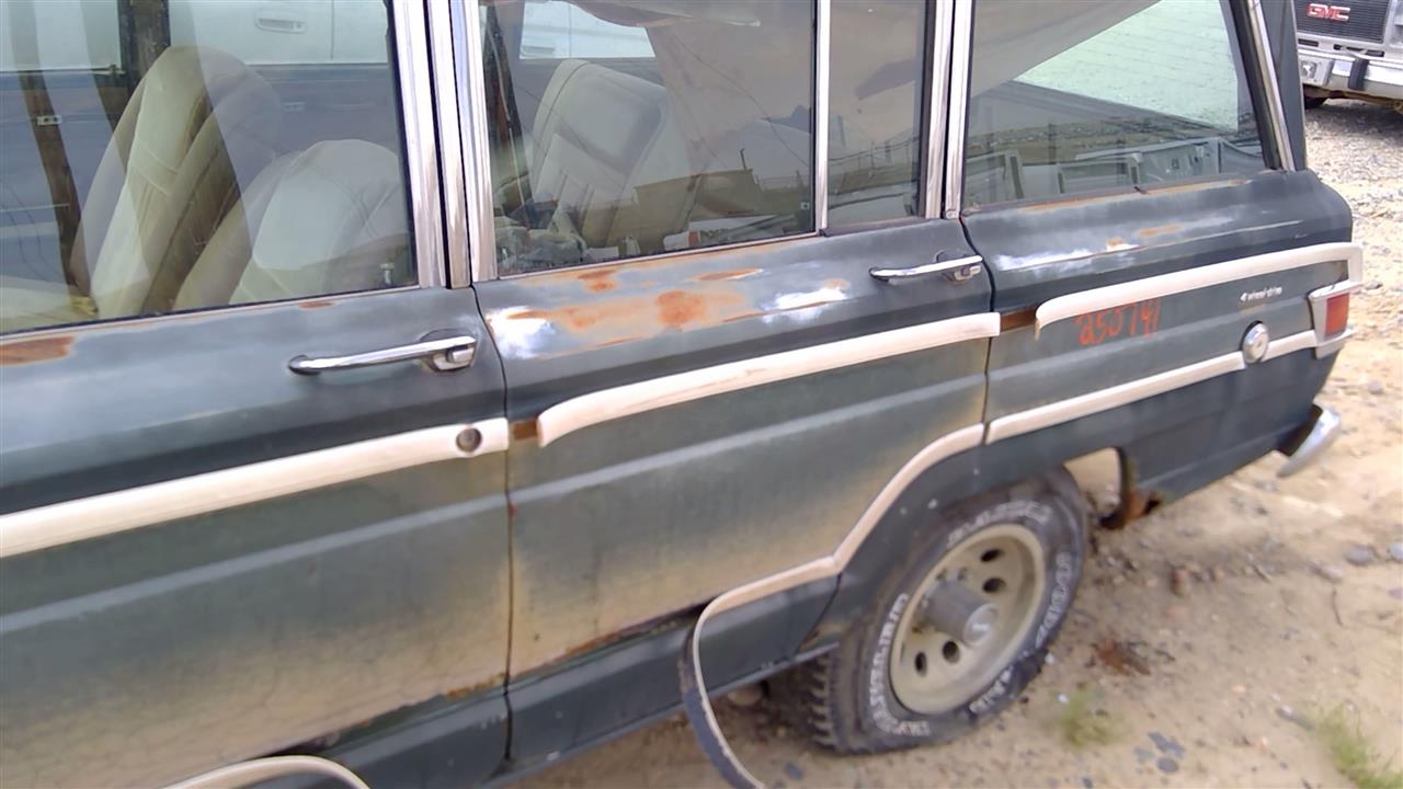 https://f005.backblazeb2.com/file/img-partshotlines-com/Inventory/SW52/Vehicle/19741_12.jpg