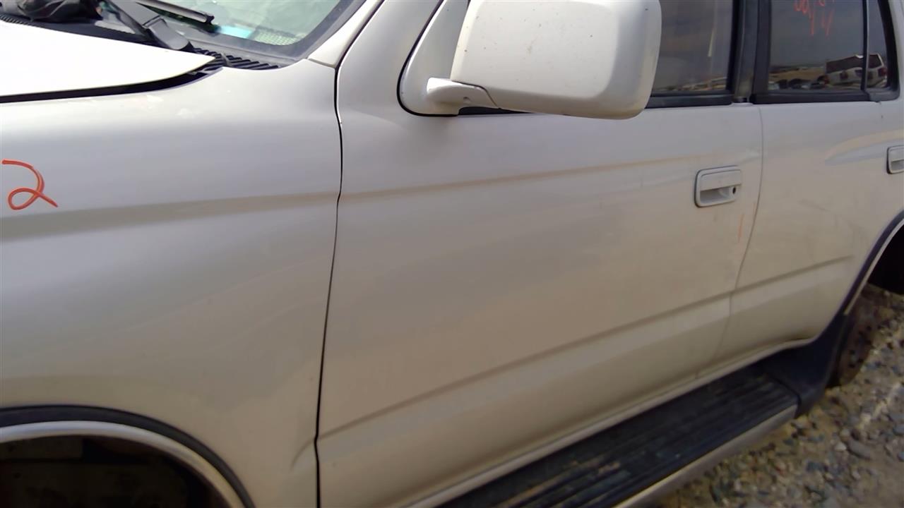 https://f005.backblazeb2.com/file/img-partshotlines-com/Inventory/SW52/Vehicle/19742_09.jpg