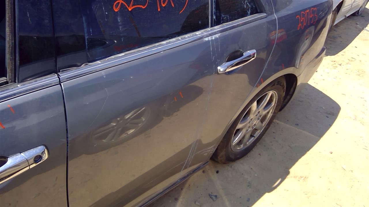 https://f005.backblazeb2.com/file/img-partshotlines-com/Inventory/SW52/Vehicle/19753_12.jpg