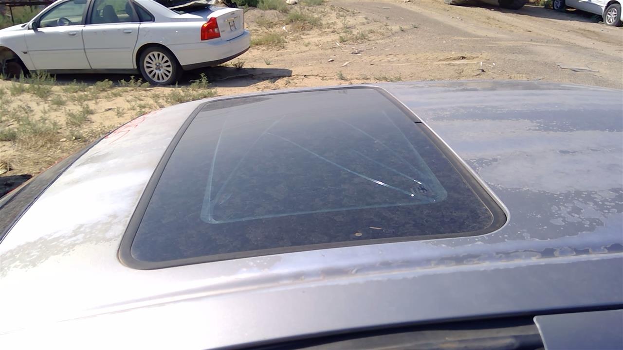 https://f005.backblazeb2.com/file/img-partshotlines-com/Inventory/SW52/Vehicle/19755_04.jpg