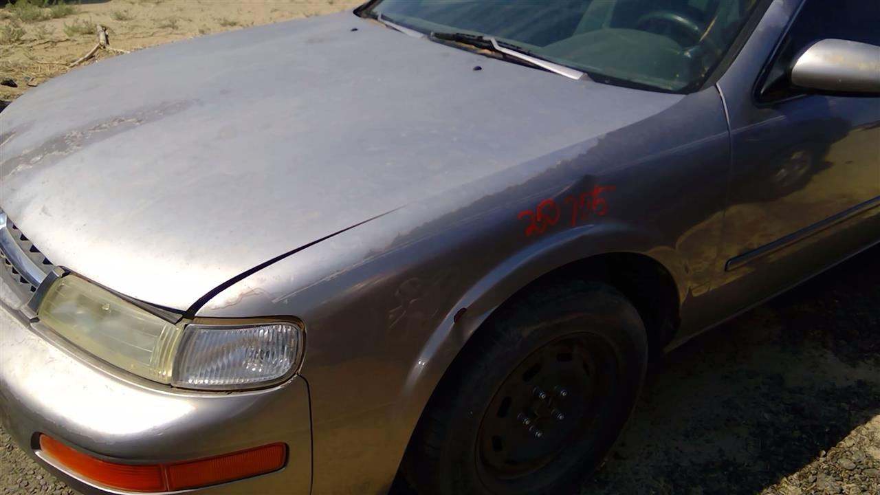 https://f005.backblazeb2.com/file/img-partshotlines-com/Inventory/SW52/Vehicle/19755_09.jpg