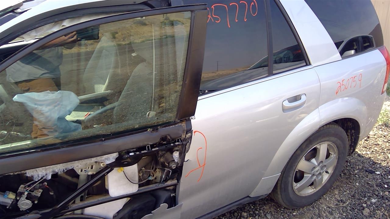 https://f005.backblazeb2.com/file/img-partshotlines-com/Inventory/SW52/Vehicle/19762_09.jpg