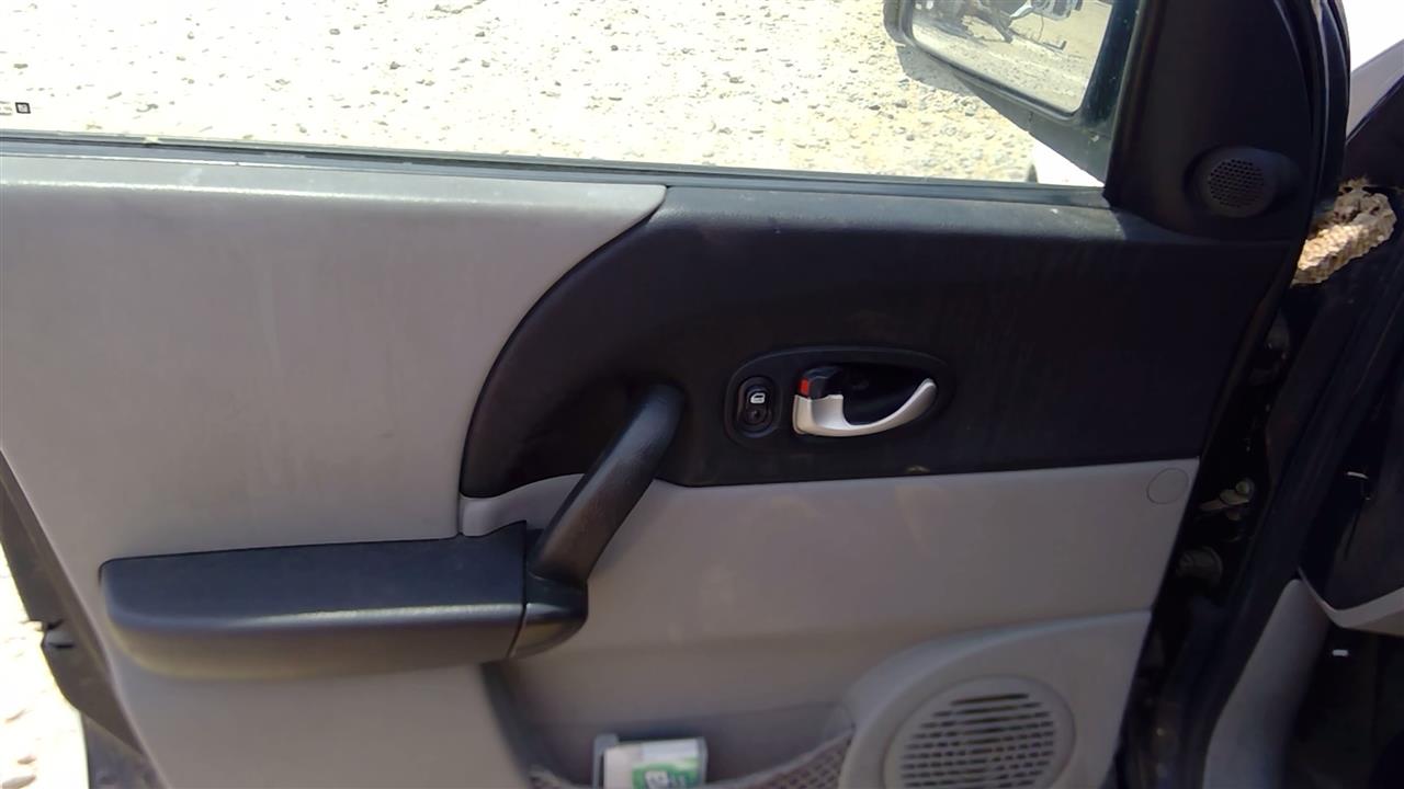 https://f005.backblazeb2.com/file/img-partshotlines-com/Inventory/SW52/Vehicle/19766_02.jpg