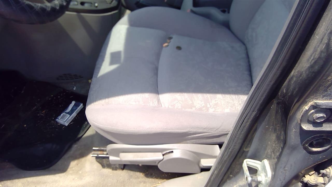https://f005.backblazeb2.com/file/img-partshotlines-com/Inventory/SW52/Vehicle/19766_03.jpg