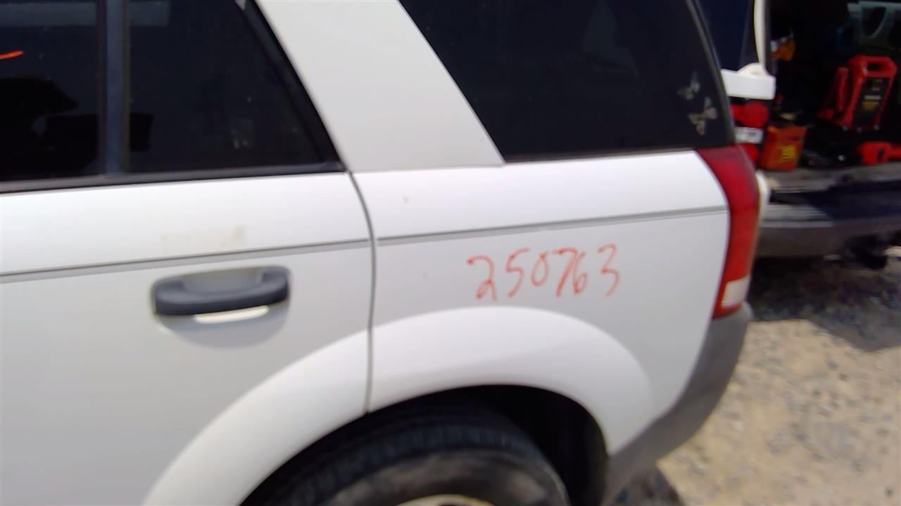 https://f005.backblazeb2.com/file/img-partshotlines-com/Inventory/SW52/Vehicle/19766_13.jpg