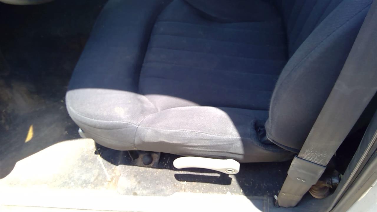https://f005.backblazeb2.com/file/img-partshotlines-com/Inventory/SW52/Vehicle/19781_03.jpg