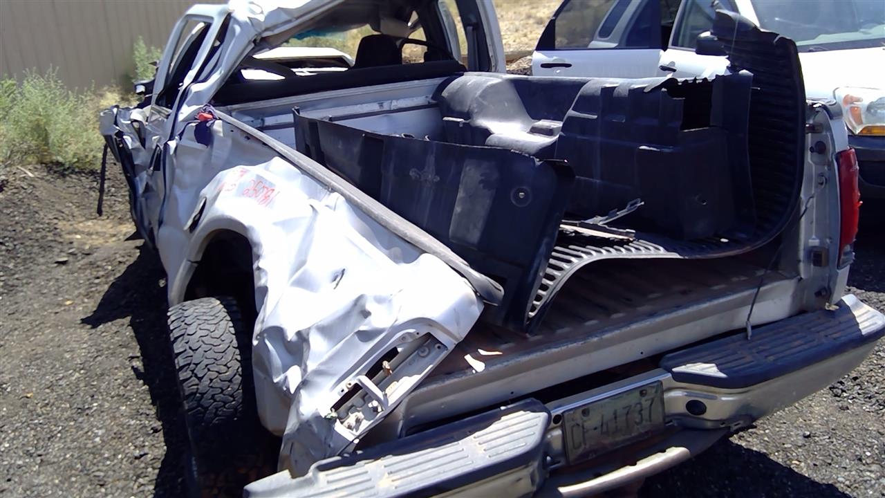 https://f005.backblazeb2.com/file/img-partshotlines-com/Inventory/SW52/Vehicle/19784_11.jpg