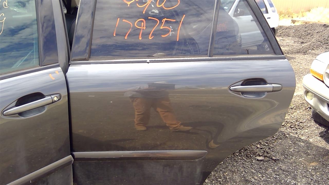 https://f005.backblazeb2.com/file/img-partshotlines-com/Inventory/SW52/Vehicle/19799_11.jpg