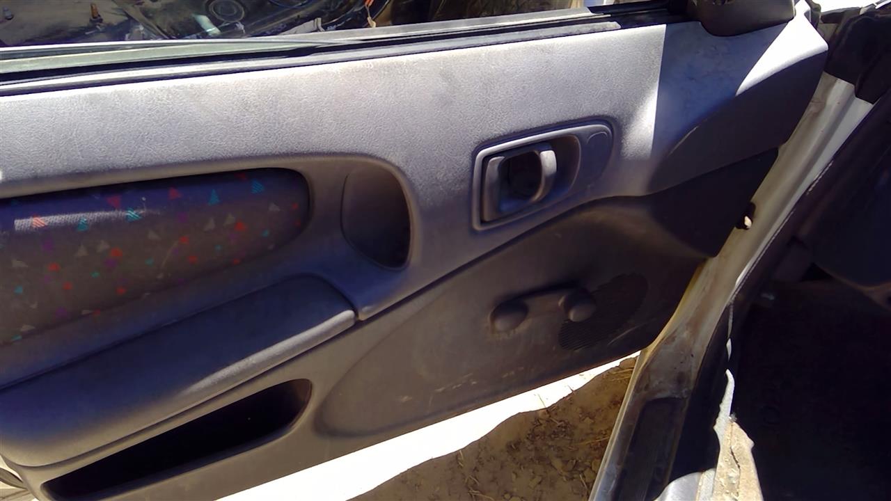 https://f005.backblazeb2.com/file/img-partshotlines-com/Inventory/SW52/Vehicle/19807_02.jpg