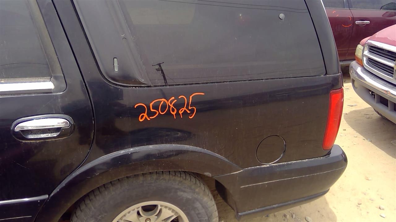https://f005.backblazeb2.com/file/img-partshotlines-com/Inventory/SW52/Vehicle/19830_13.jpg