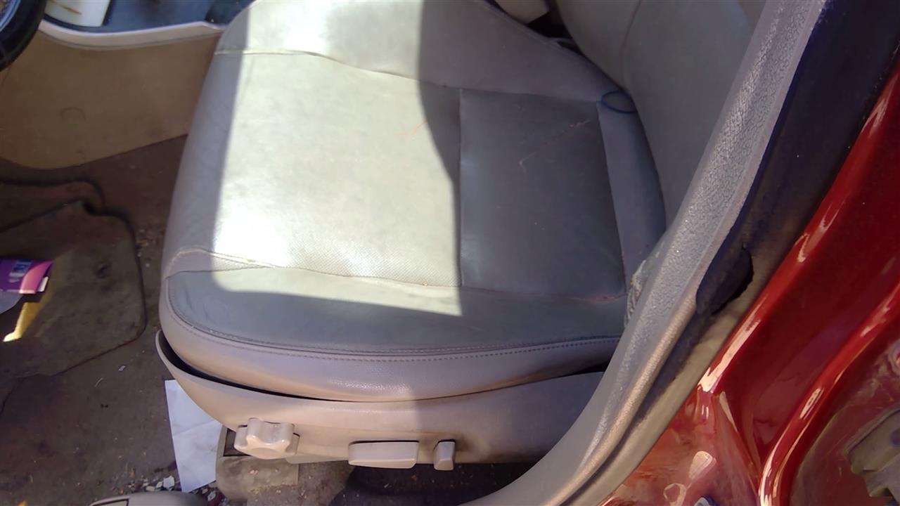https://f005.backblazeb2.com/file/img-partshotlines-com/Inventory/SW52/Vehicle/19841_03.jpg