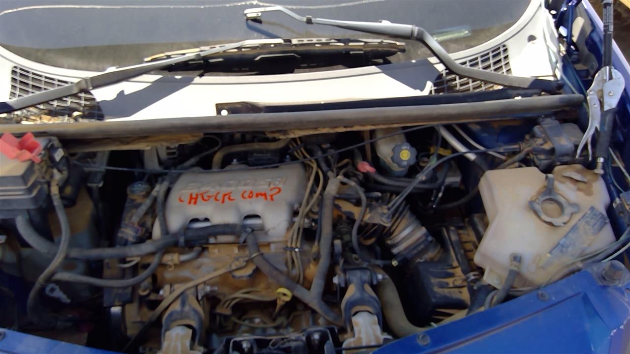 https://f005.backblazeb2.com/file/img-partshotlines-com/Inventory/SW52/Vehicle/19843_05.jpg