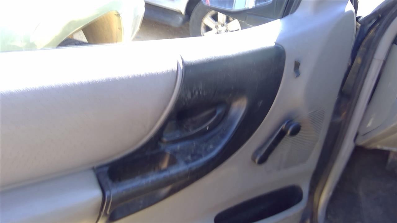 https://f005.backblazeb2.com/file/img-partshotlines-com/Inventory/SW52/Vehicle/19846_02.jpg