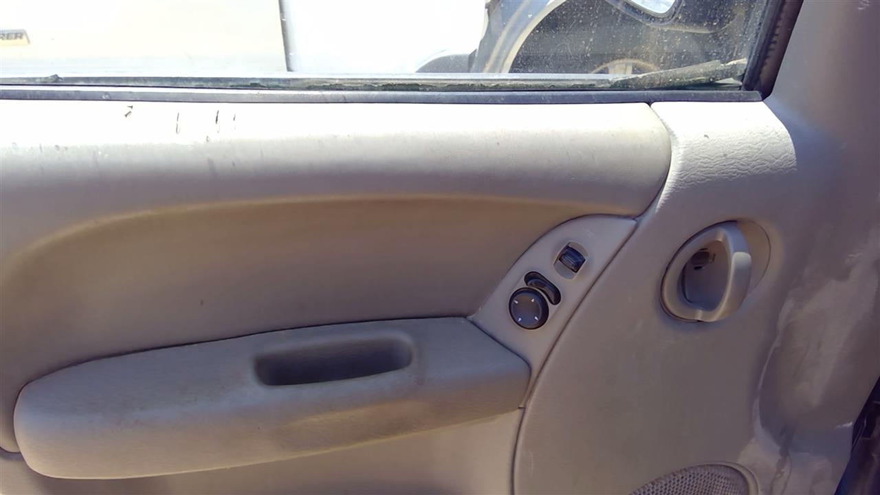 https://f005.backblazeb2.com/file/img-partshotlines-com/Inventory/SW52/Vehicle/19847_02.jpg