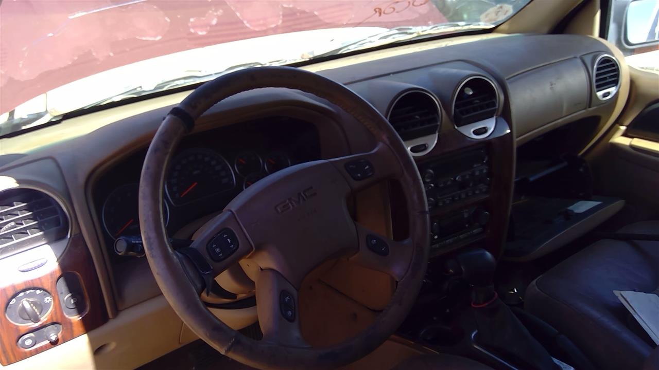 https://f005.backblazeb2.com/file/img-partshotlines-com/Inventory/SW52/Vehicle/19865_04.jpg