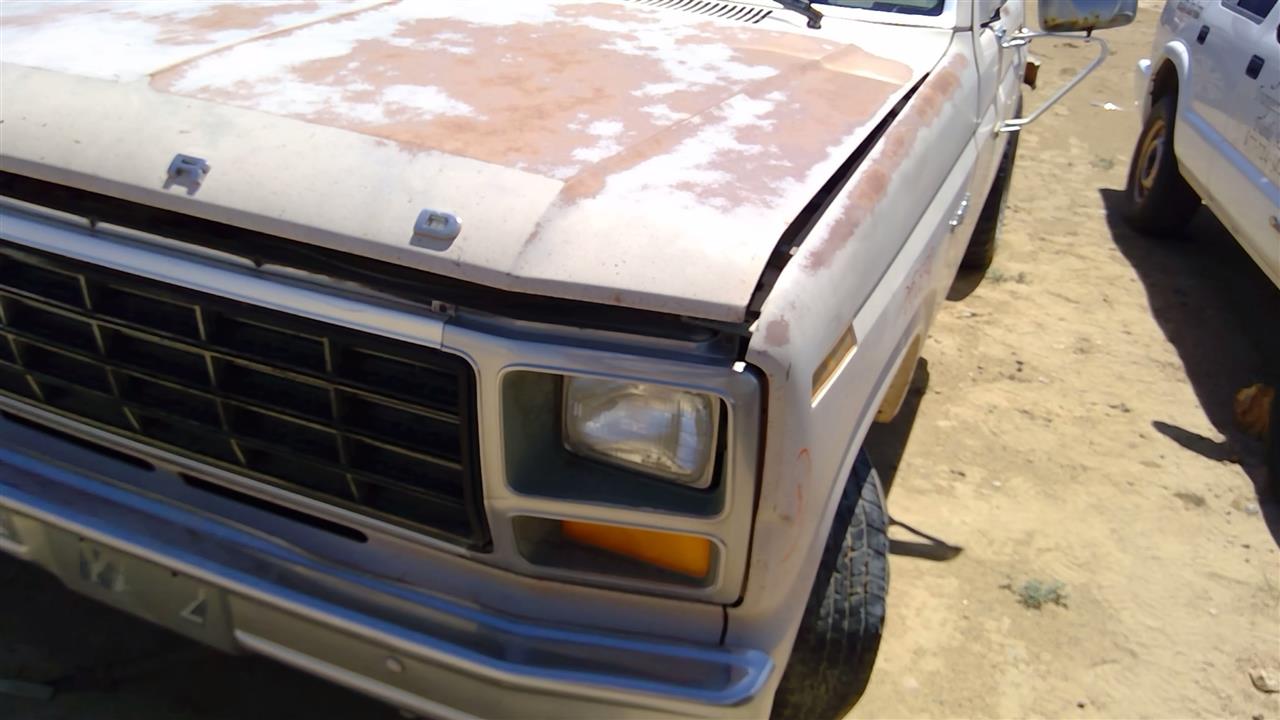 https://f005.backblazeb2.com/file/img-partshotlines-com/Inventory/SW52/Vehicle/19866_09.jpg