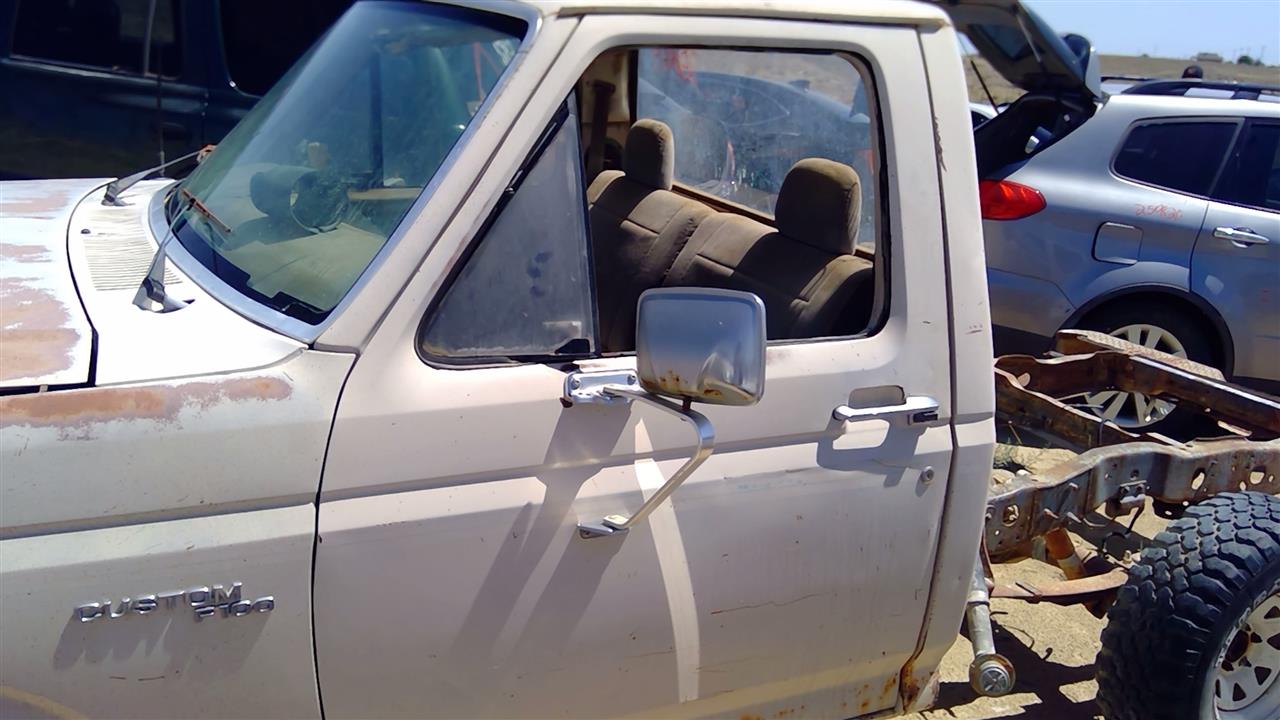 https://f005.backblazeb2.com/file/img-partshotlines-com/Inventory/SW52/Vehicle/19866_11.jpg