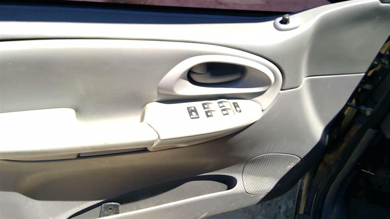 https://f005.backblazeb2.com/file/img-partshotlines-com/Inventory/SW52/Vehicle/19869_02.jpg