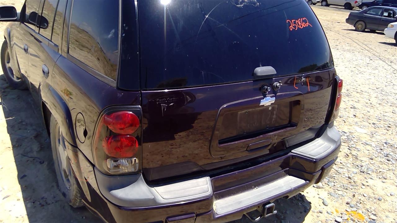 https://f005.backblazeb2.com/file/img-partshotlines-com/Inventory/SW52/Vehicle/19869_12.jpg