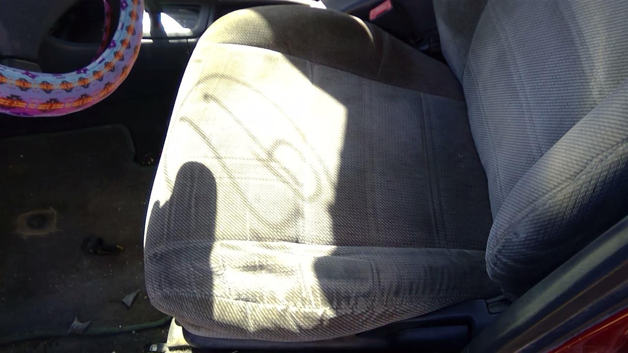 https://f005.backblazeb2.com/file/img-partshotlines-com/Inventory/SW52/Vehicle/19877_03.jpg