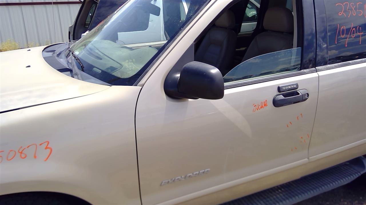 https://f005.backblazeb2.com/file/img-partshotlines-com/Inventory/SW52/Vehicle/19883_09.jpg