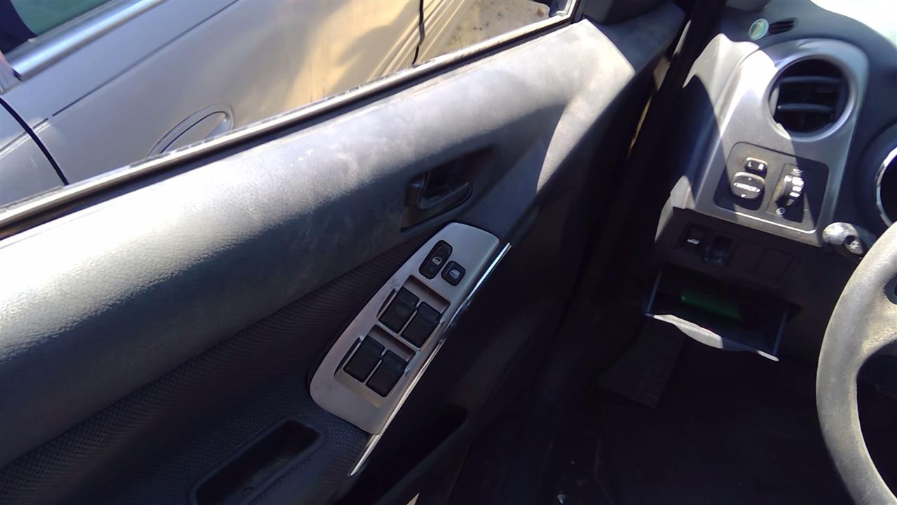 https://f005.backblazeb2.com/file/img-partshotlines-com/Inventory/SW52/Vehicle/19905_02.jpg