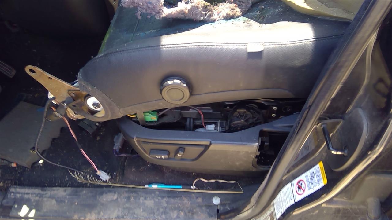 https://f005.backblazeb2.com/file/img-partshotlines-com/Inventory/SW52/Vehicle/19912_03.jpg