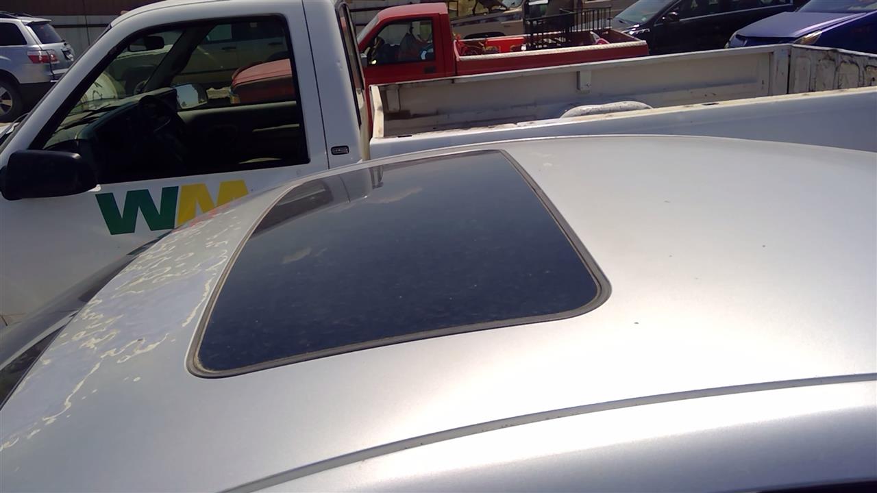 https://f005.backblazeb2.com/file/img-partshotlines-com/Inventory/SW52/Vehicle/19917_05.jpg