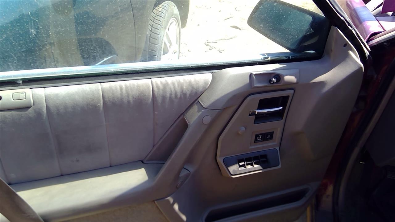 https://f005.backblazeb2.com/file/img-partshotlines-com/Inventory/SW52/Vehicle/19920_03.jpg