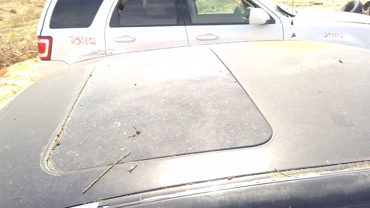 https://f005.backblazeb2.com/file/img-partshotlines-com/Inventory/SW52/Vehicle/19924_04.jpg
