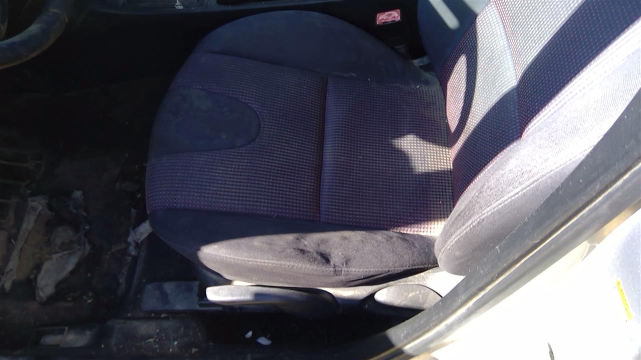 https://f005.backblazeb2.com/file/img-partshotlines-com/Inventory/SW52/Vehicle/19948_03.jpg
