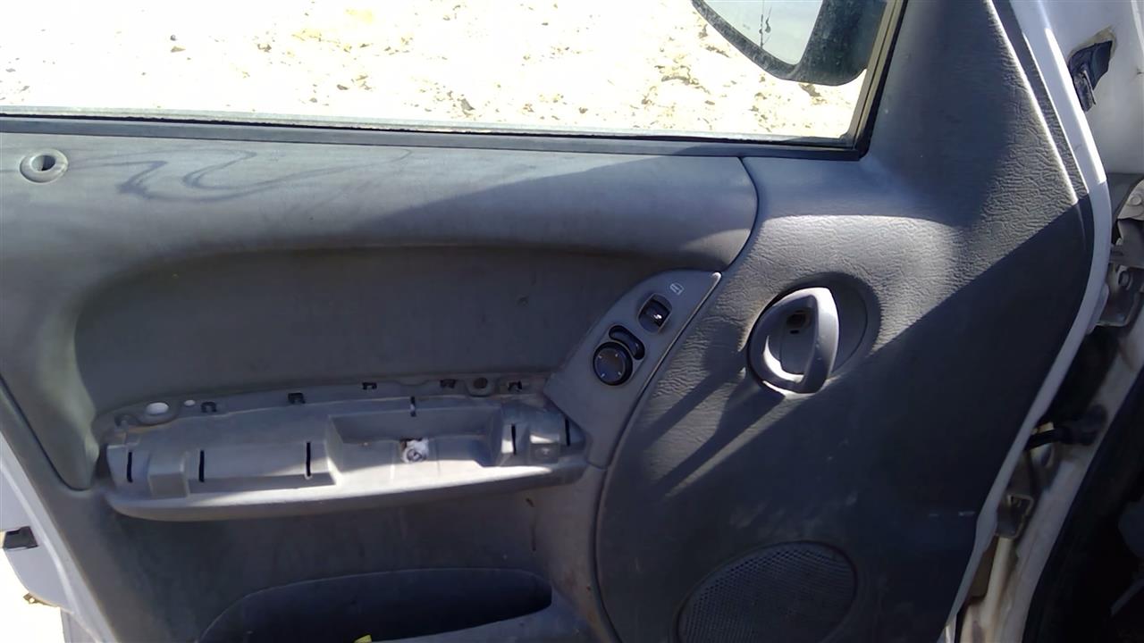 https://f005.backblazeb2.com/file/img-partshotlines-com/Inventory/SW52/Vehicle/19956_02.jpg