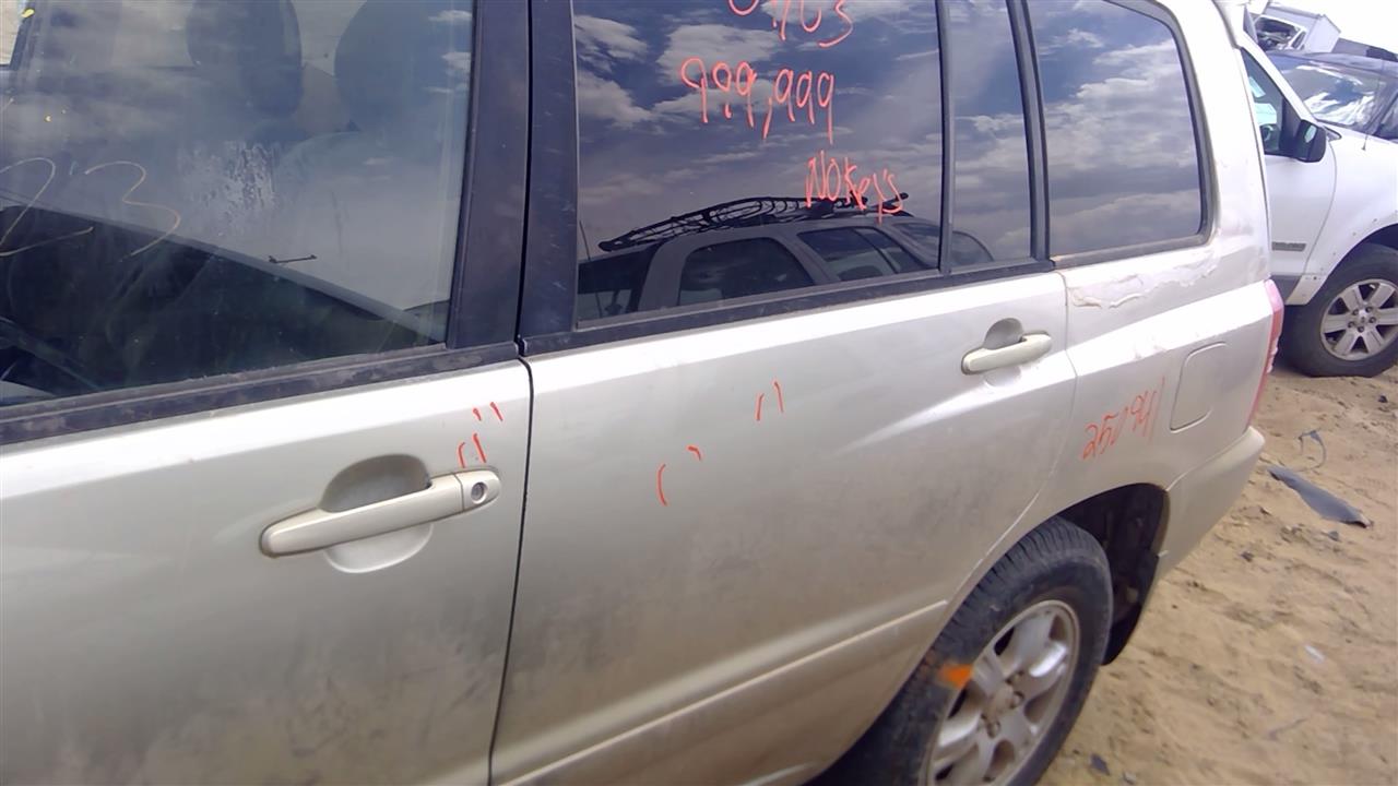 https://f005.backblazeb2.com/file/img-partshotlines-com/Inventory/SW52/Vehicle/19957_11.jpg