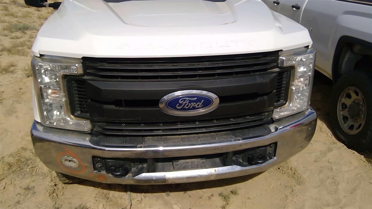 https://f005.backblazeb2.com/file/img-partshotlines-com/Inventory/SW52/Vehicle/19990_08.jpg