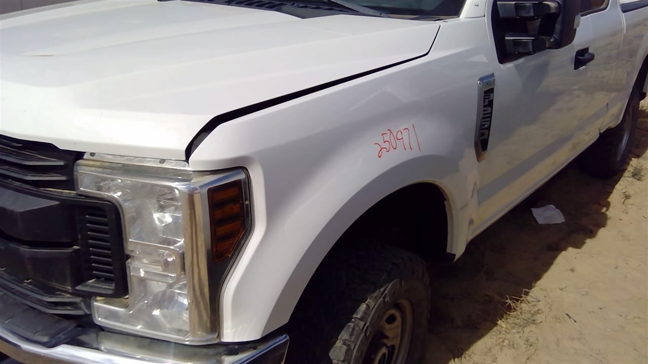 https://f005.backblazeb2.com/file/img-partshotlines-com/Inventory/SW52/Vehicle/19990_09.jpg
