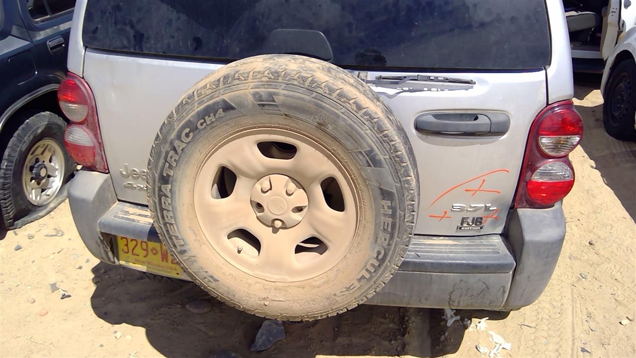 https://f005.backblazeb2.com/file/img-partshotlines-com/Inventory/SW52/Vehicle/20005_13.jpg