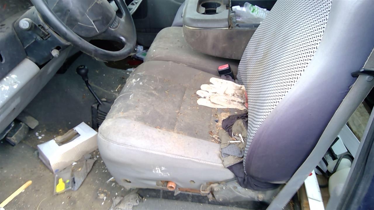 https://f005.backblazeb2.com/file/img-partshotlines-com/Inventory/SW52/Vehicle/20010_03.jpg