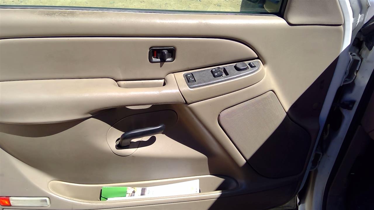 https://f005.backblazeb2.com/file/img-partshotlines-com/Inventory/SW52/Vehicle/20025_03.jpg