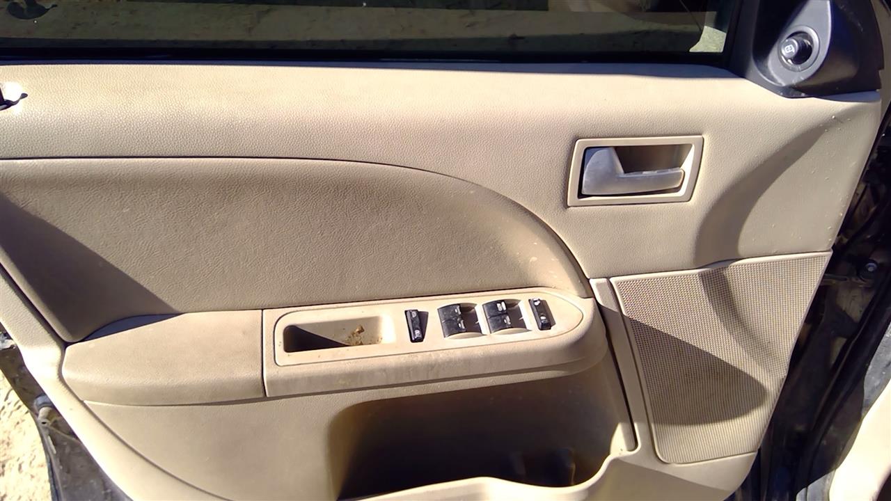 https://f005.backblazeb2.com/file/img-partshotlines-com/Inventory/SW52/Vehicle/20027_02.jpg