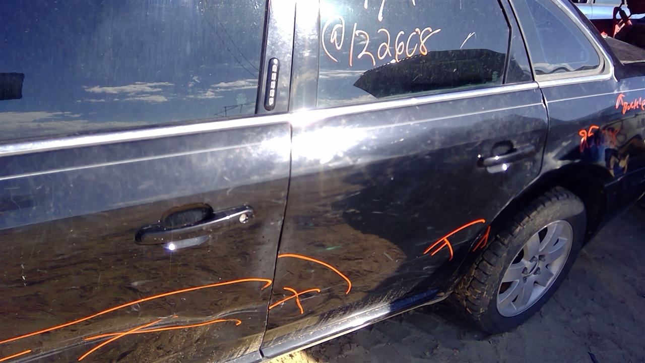 https://f005.backblazeb2.com/file/img-partshotlines-com/Inventory/SW52/Vehicle/20027_10.jpg