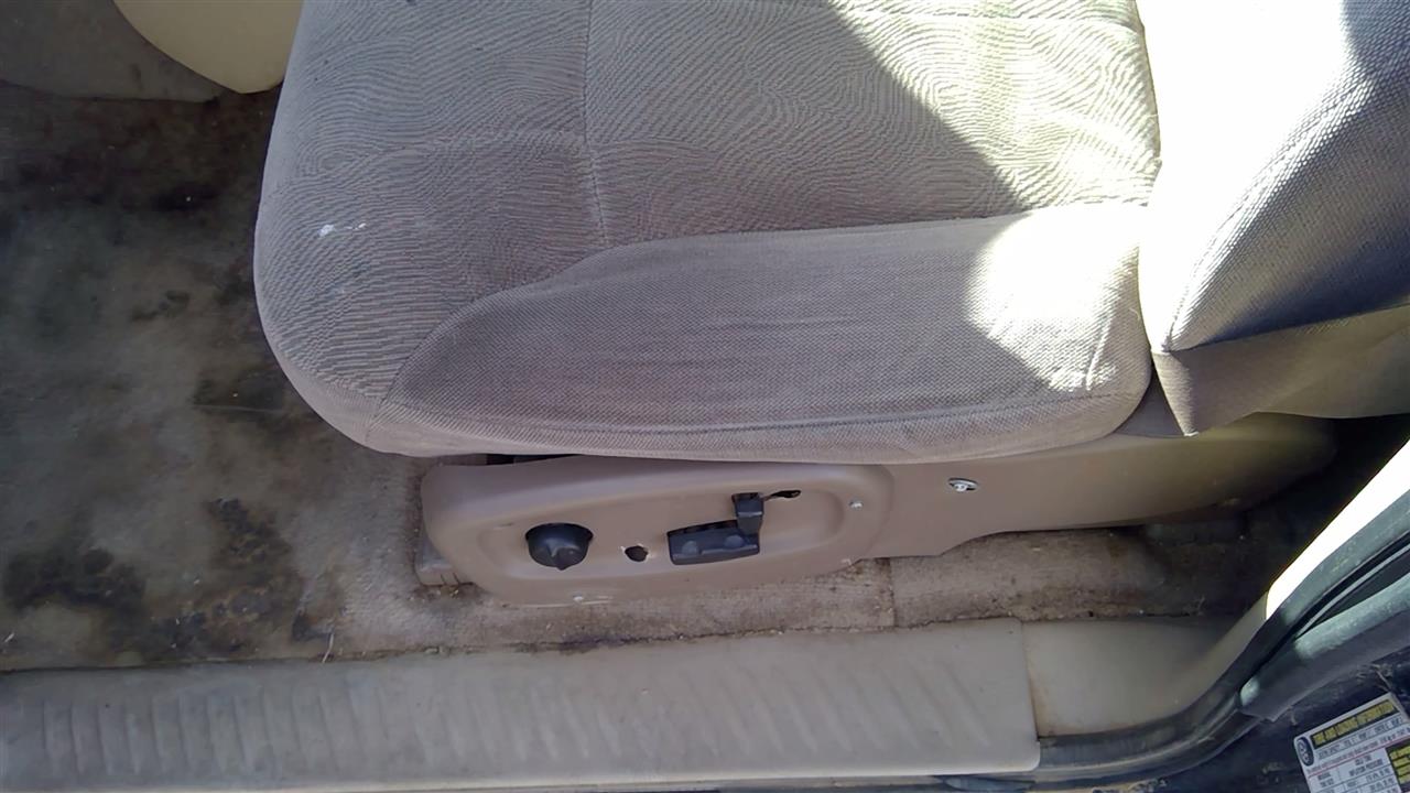 https://f005.backblazeb2.com/file/img-partshotlines-com/Inventory/SW52/Vehicle/20049_04.jpg
